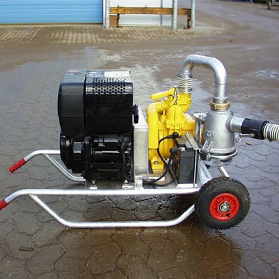 Industrial water oil recovery skimmer system Industrial water oil recovery skimmer system